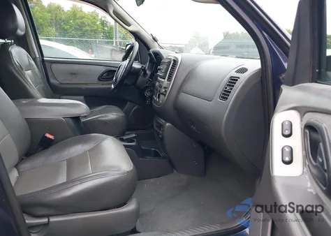 2003 Ford Escape Xlt from USA, damaged, VIN 1FMYU93183KD19909